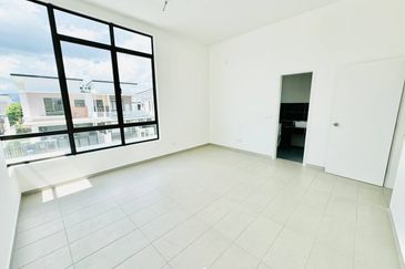 Elmera @ Setia Ecohill 2