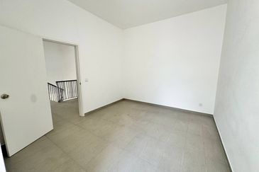 Elmera @ Setia Ecohill 2