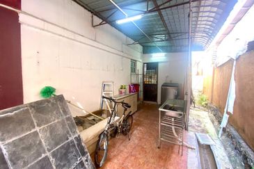 Seksyen 6 @ Bandar Bukit Mahkota