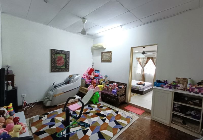 Jalan Aman Putra 1/5