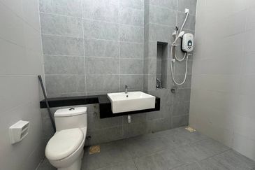 Cradleton @ Eco Majestic