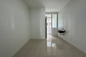 Cradleton @ Eco Majestic