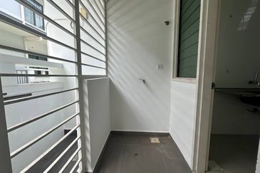 Cradleton @ Eco Majestic