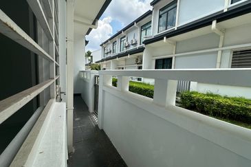 Cradleton @ Eco Majestic