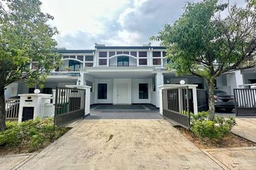 Cradleton @ Eco Majestic