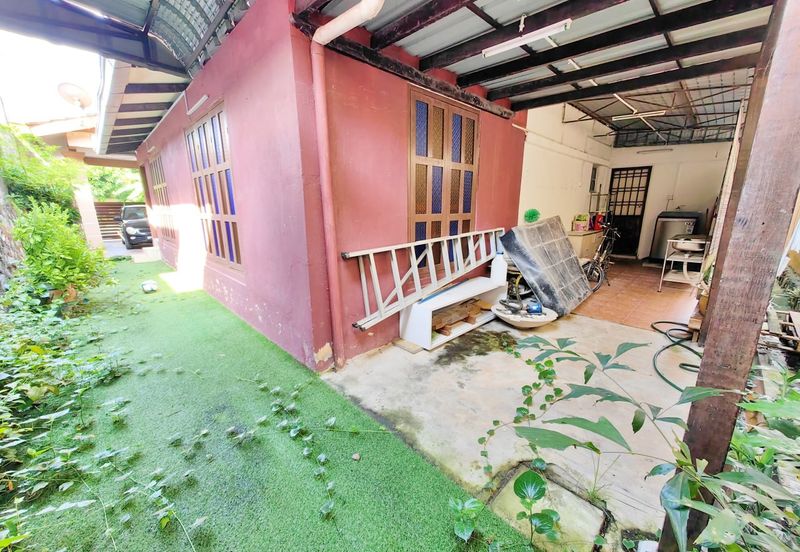 Seksyen 6 @ Bandar Bukit Mahkota