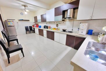 Seksyen 6 @ Bandar Bukit Mahkota