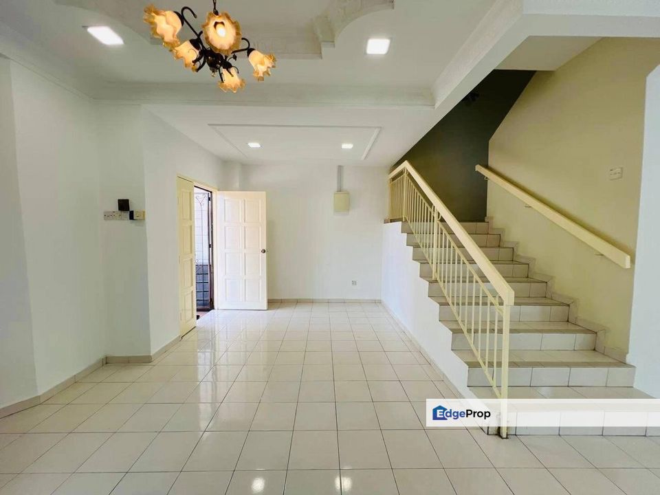 [END LOT] 2 STOREY SEMI DETACHED, TAMAN PUNCAK UTAMA, KAJANG, Selangor, Kajang