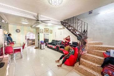 Taman Tasik Semenyih (Lake Residence)