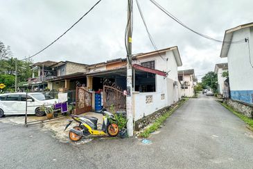 Taman Tasik Semenyih (Lake Residence)