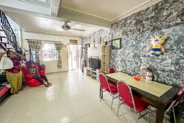 Taman Tasik Semenyih (Lake Residence)