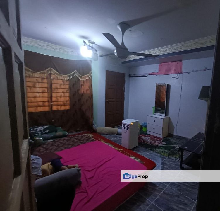 [FULLY RENOVATED] DOUBLE STOREY TERRACE, SEKSYEN 19, SHAH ALAM, Selangor, Shah Alam