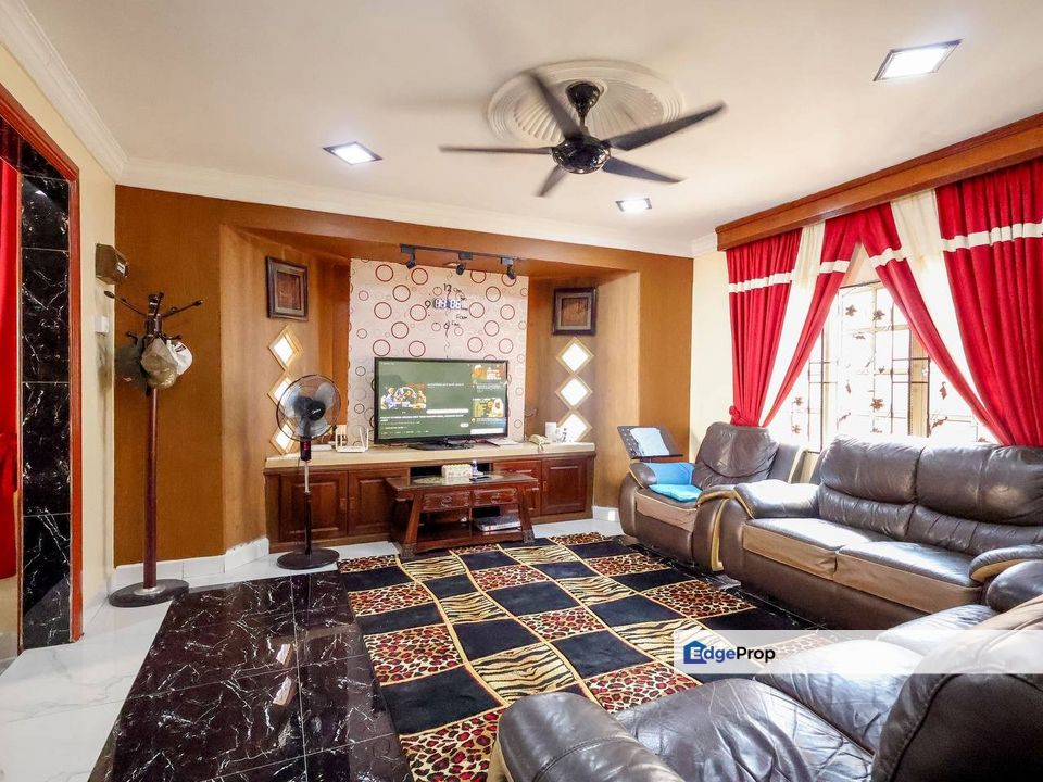 [RENOVATED & KEMAS] BUNGALOW SETINGKAT TAMAN DESA SINARAN, JENDERAM HILIR, Selangor, Dengkil