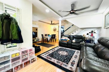 Taman Seroja, Bandar Baru Salak Tinggi