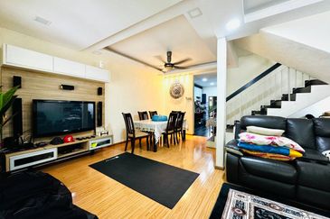 Taman Seroja, Bandar Baru Salak Tinggi