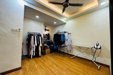 Taman Seroja, Bandar Baru Salak Tinggi