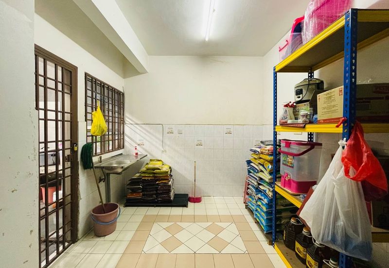 Seksyen 8, Kota Damansara