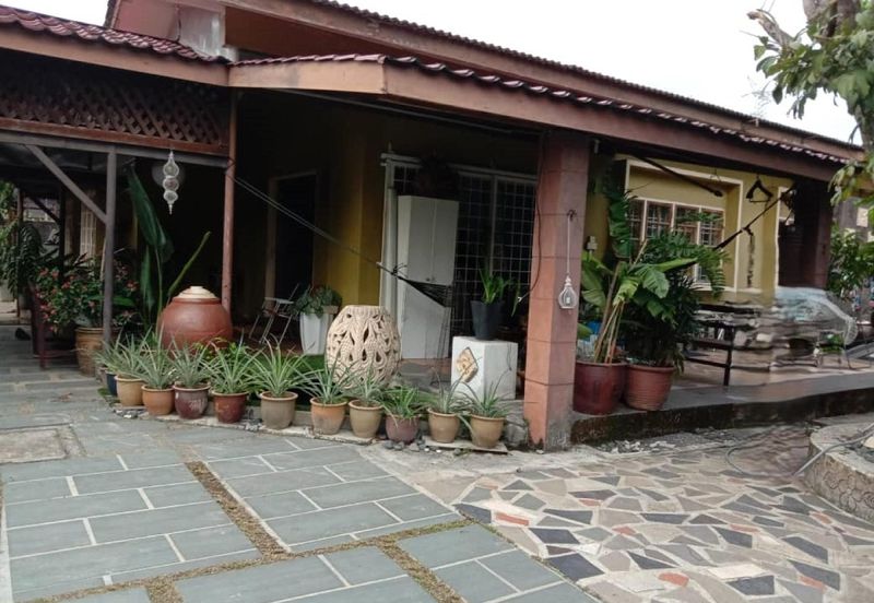 Kampung Datuk Keramat