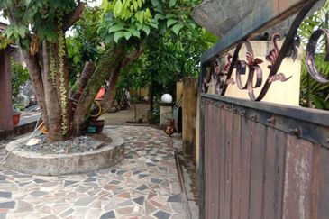 Kampung Datuk Keramat