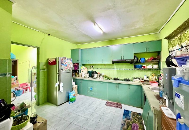 Taman Seroja, Bandar Baru Salak Tinggi