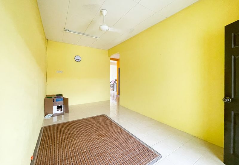 Taman Langat Utama 3 @ Jalan Halia 6