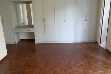 Seksyen 6 @ Bandar Bukit Mahkota