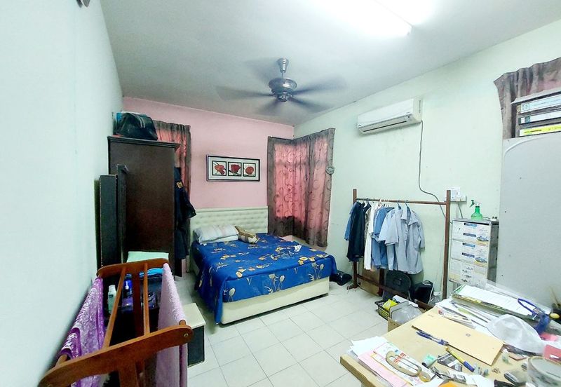 Jalan Teluk Panglima Garang 28/1