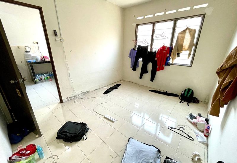 Taman Langat Utama 3 @ Jalan Halia 6