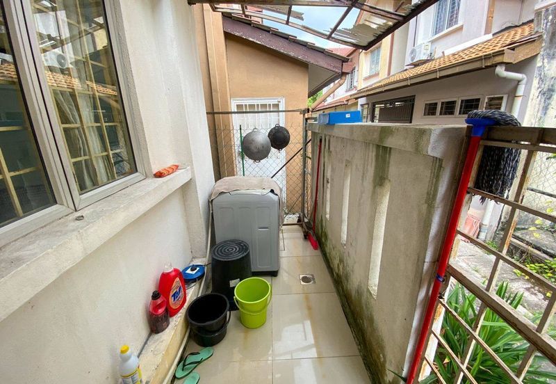 [RENOVATED & PARTLY FURNISHED] 2 STOREY TERRACE, 