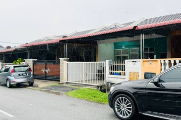 Jalan SP 8 @ Bandar Saujana Putra