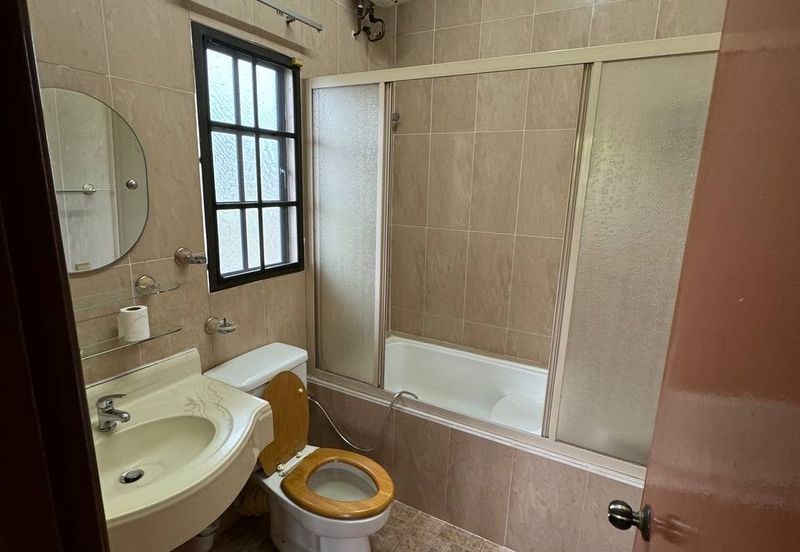 [RENOVATED | NON-BUMILOT] 2 STY CORNER LOT, BANDAR SUNGAI LOMG