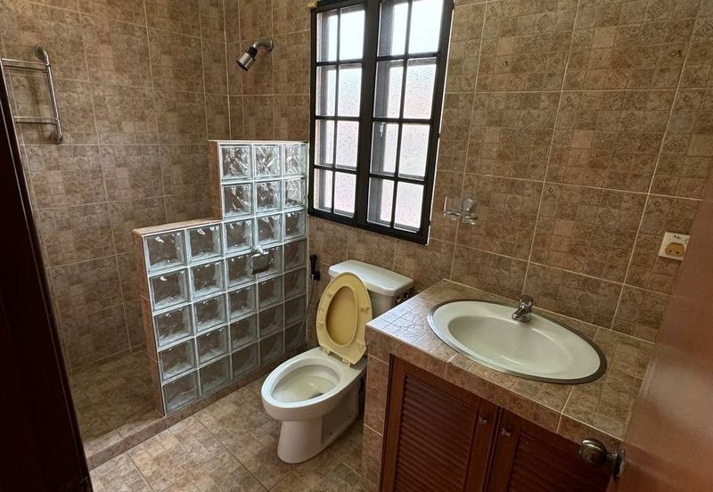 [RENOVATED | NON-BUMILOT] 2 STY CORNER LOT, BANDAR SUNGAI LOMG