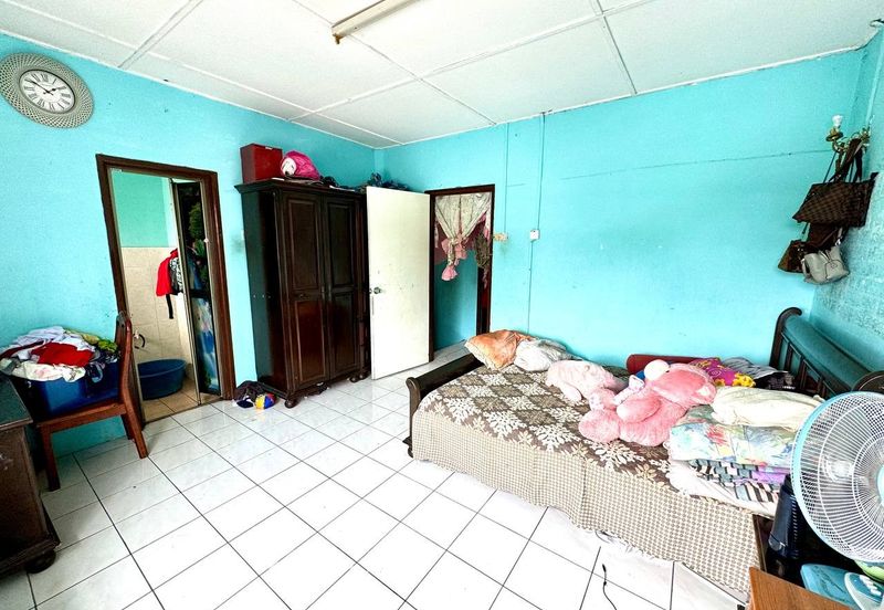 Jalan Pangsapuri Putra 10 