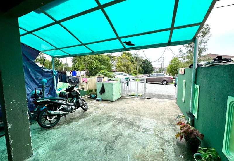 Jalan Pangsapuri Putra 10 