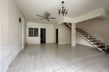 Jalan SP 4 @ Bandar Saujana Putra