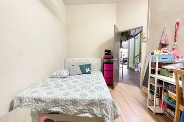 Seksyen 32, Shah Alam