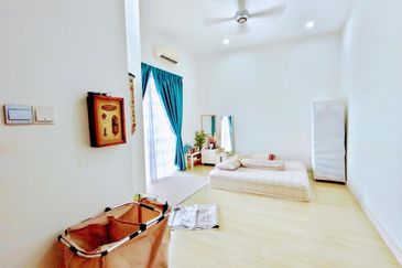 Cahaya SPK, Seksyen U9