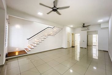 Cradleton @ Eco Majestic