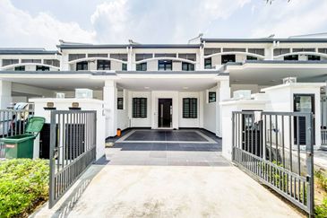 Cradleton @ Eco Majestic