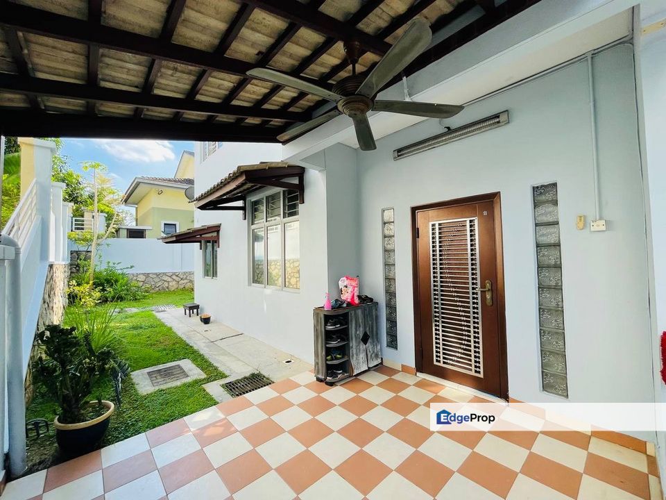 [RENOVATED & FACING OPEN] 2.5 STOREY SEMI DEAYCHED HOUSE, TAMAN SAUJANA VILLA, KAJANG, Selangor, Kajang