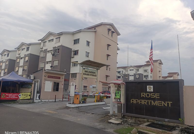 Rose Apartment, Taman Saujana Utama