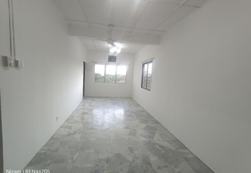 Rose Apartment, Taman Saujana Utama