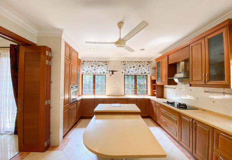 Impian Golf & Country Club