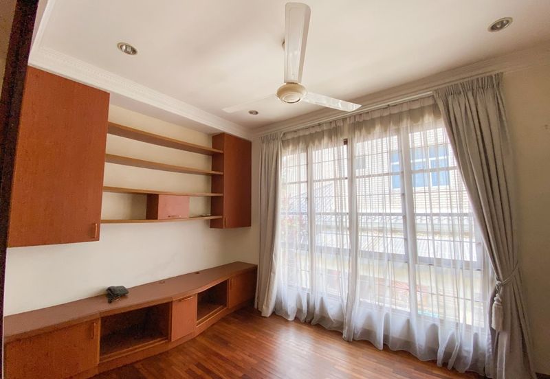 Impian Golf & Country Club