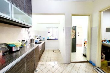 DOUBLE STOREY SUPERLINK @ JALAN BIRAI, BUKIT JELUTONG