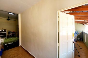 DOUBLE STOREY SUPERLINK @ JALAN BIRAI, BUKIT JELUTONG