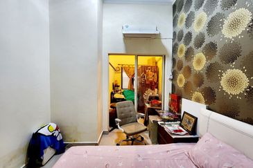 DOUBLE STOREY SUPERLINK @ JALAN BIRAI, BUKIT JELUTONG