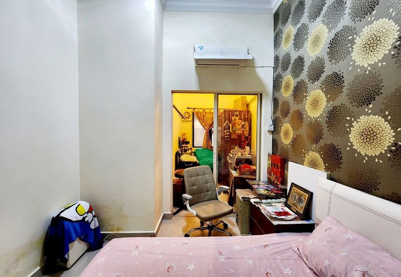 DOUBLE STOREY SUPERLINK @ JALAN BIRAI, BUKIT JELUTONG