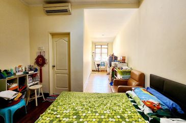 DOUBLE STOREY SUPERLINK @ JALAN BIRAI, BUKIT JELUTONG