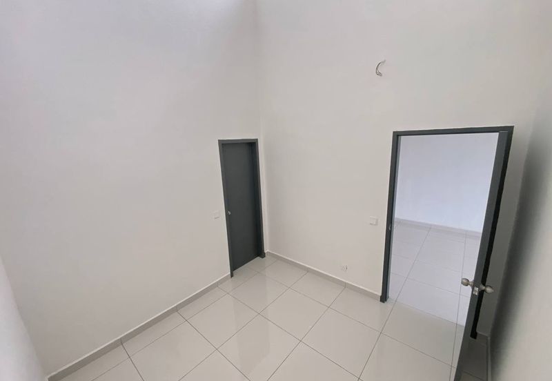 J1 Residence @ Jenderam